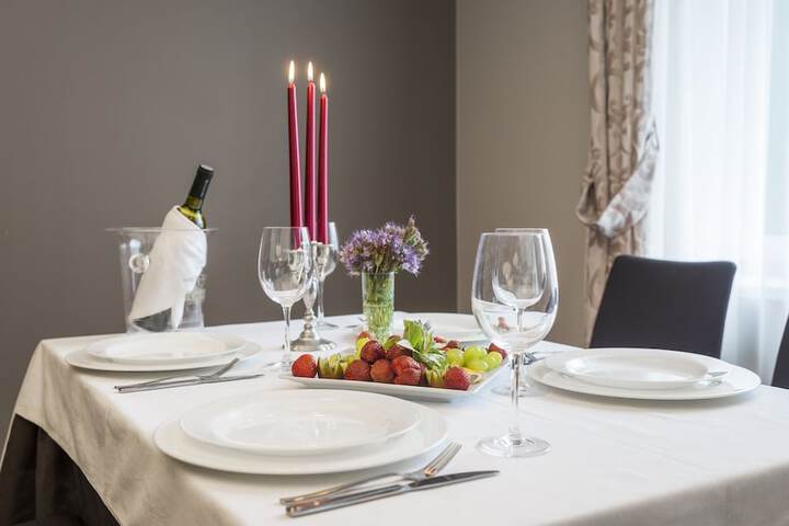 Dining 47 of 64