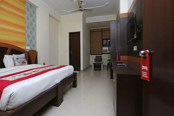 Room 2 of 13