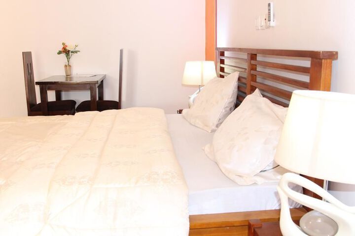 Room 10 of 23