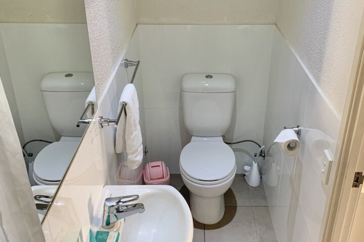 Room 7 of 15