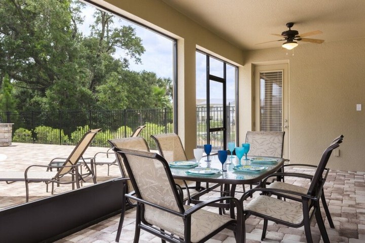 Terrace/Patio 7 of 37