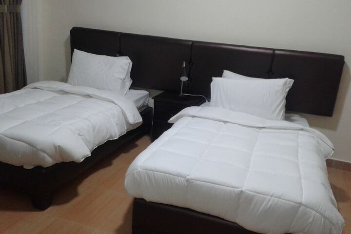 Room 12 of 48