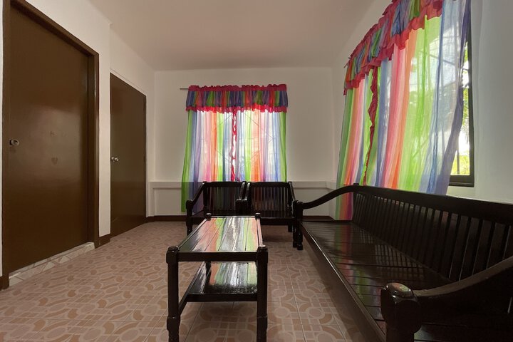 Room 98 of 200
