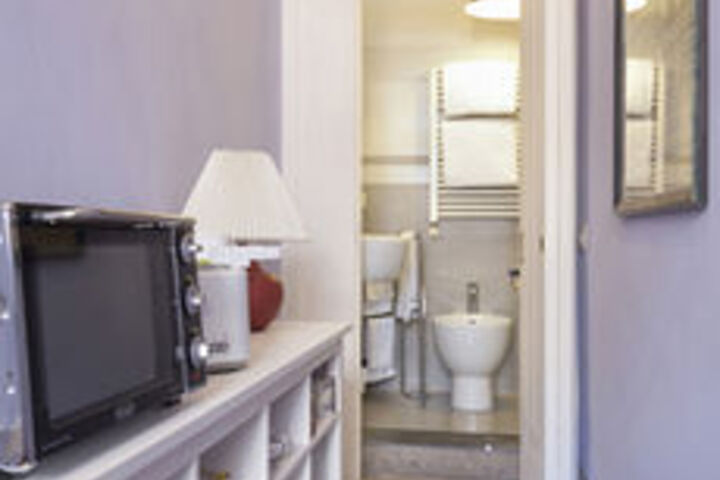 Room 42 of 87