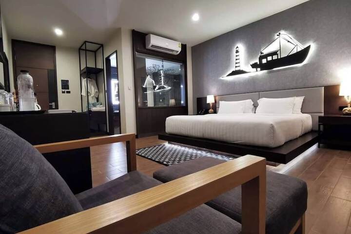 Room 68 of 201