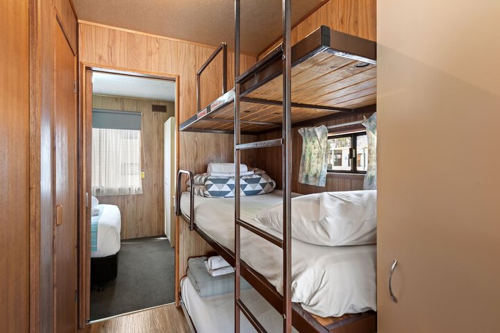 Room 6 of 55