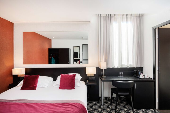 Room 54 of 150
