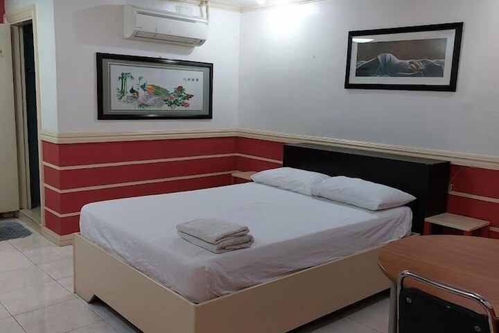 Room 30 of 51