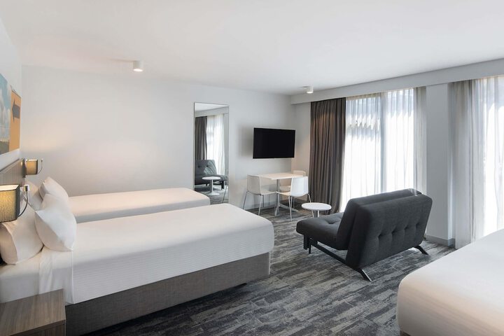 Room 21 of 76