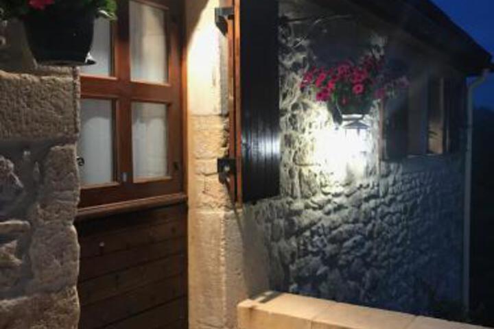 Photo 12