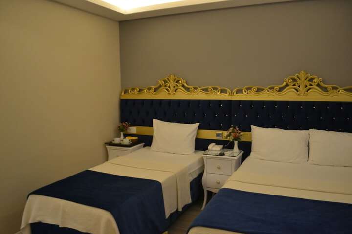 Room 16 of 74