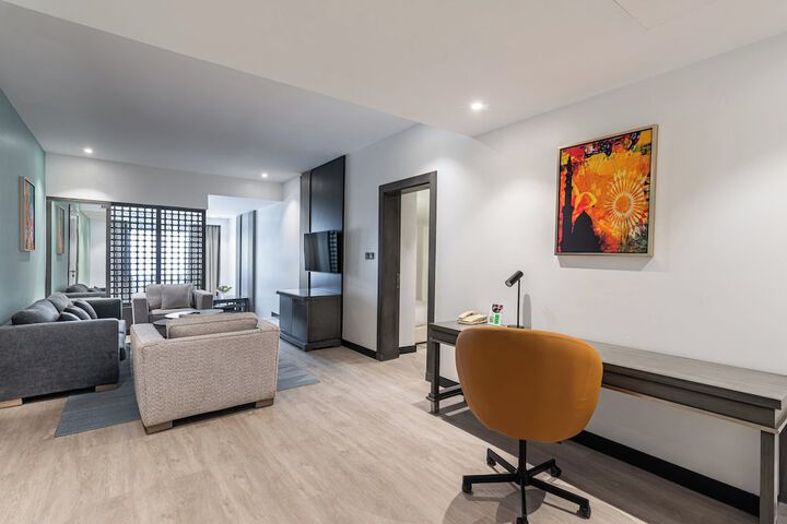 Room 32 of 117