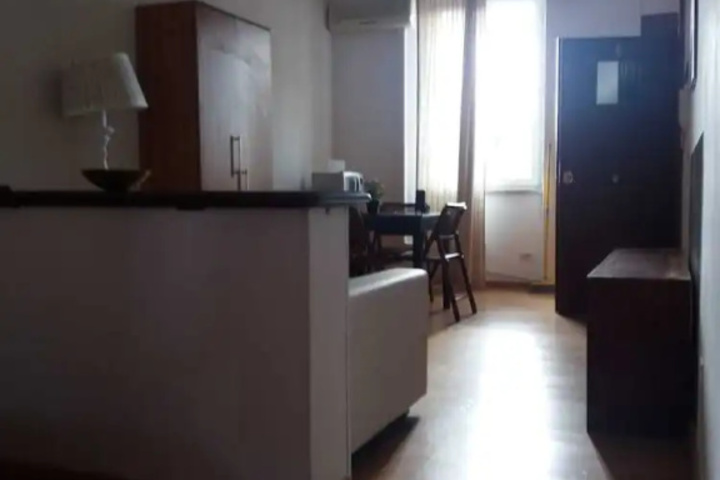 Room 11 of 24