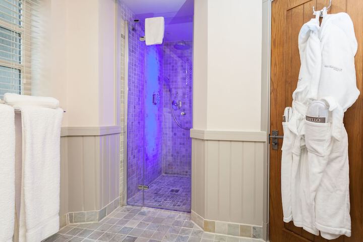 Bath Interior