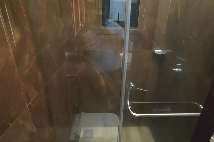 Room 19 of 24