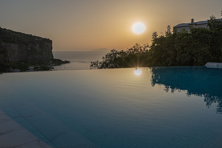 Pool 85 of 211