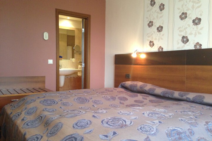 Room 17 of 70