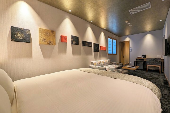 Room 15 of 138