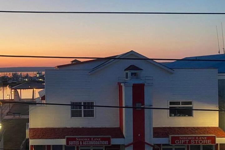 Shoreline Suites