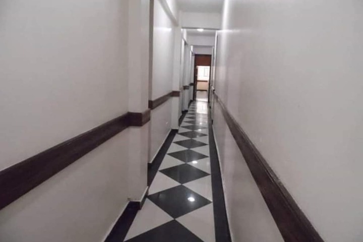 Ballroom/Hall 12 of 12