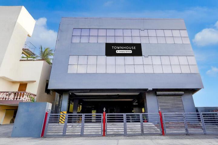 Townhouse Nanganallur Near Chennai Airport
