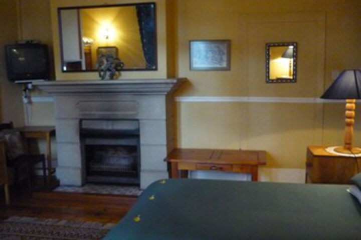 Room 17 of 24