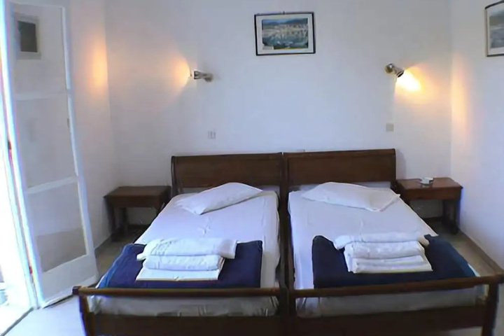 guest_rooms