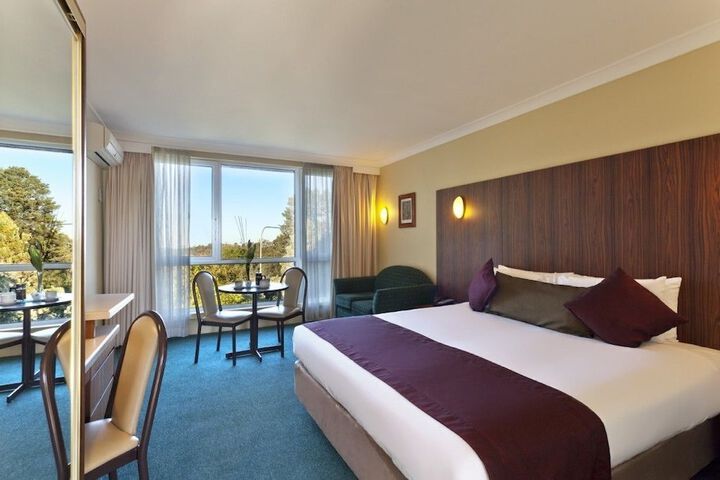 Room 3 of 16