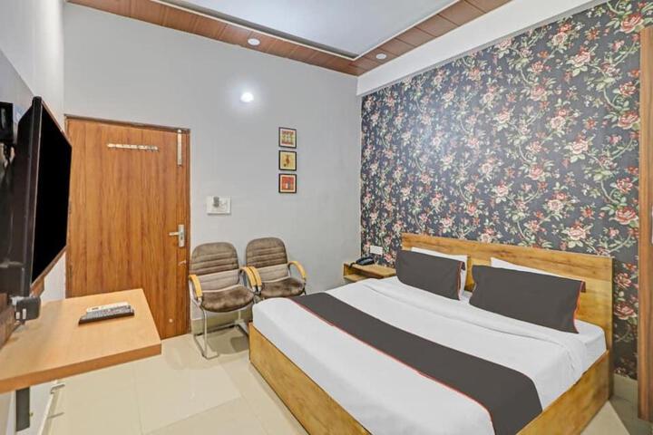 Capital O 87094 Hotel Star Ki