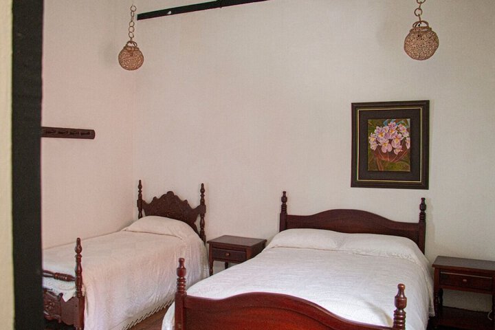 Room 15 of 33