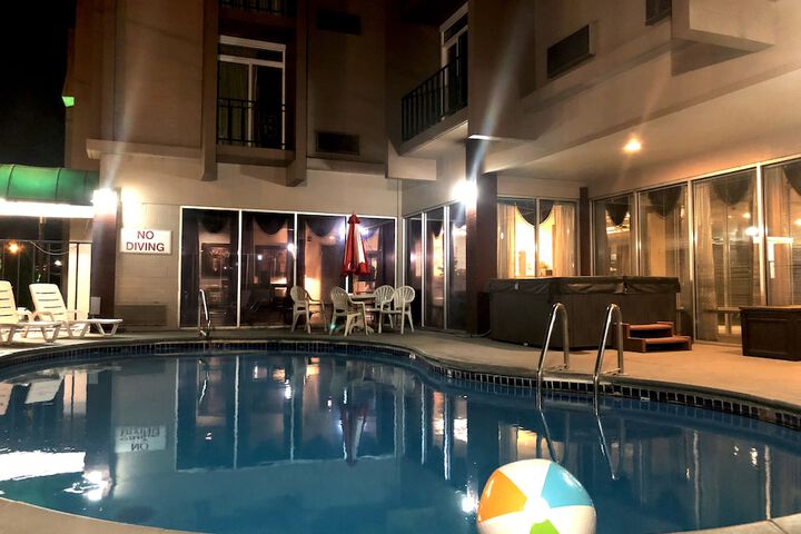 Pool 30 of 49