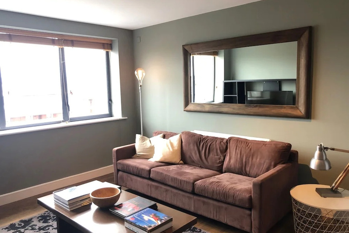 Room 2 of 7