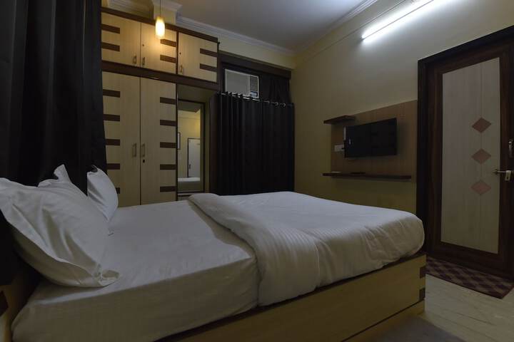 Room 43 of 94