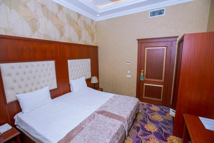 Room 16 of 46