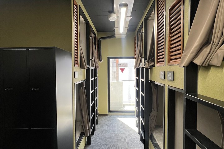 Room 16 of 88