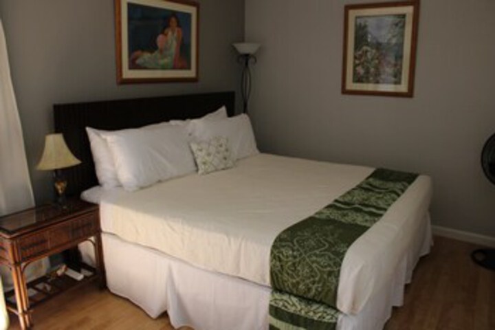 Room 52 of 57