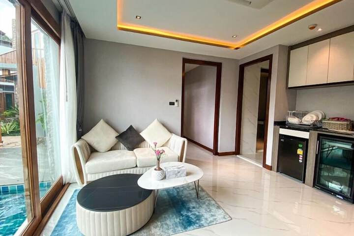 Room 34 of 76