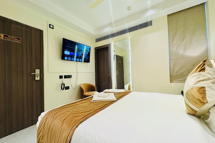 Room 7 of 50