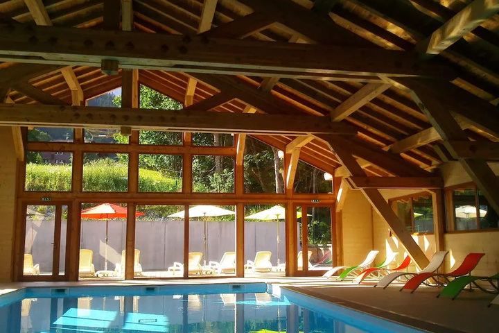 Pool 6 of 15