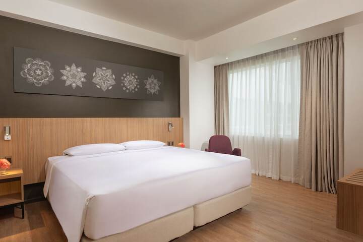 Room 14 of 97