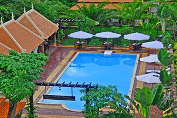 Pool 44 of 69
