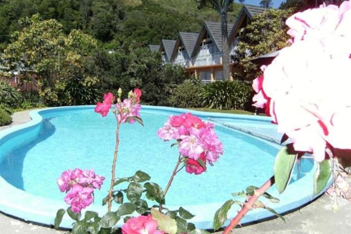 Hotel with Pool