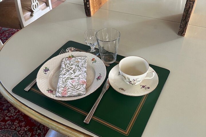 Dining 36 of 56
