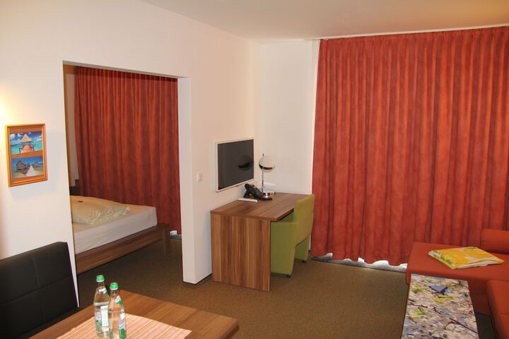 Room 35 of 110