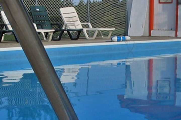 Pool 55 of 60