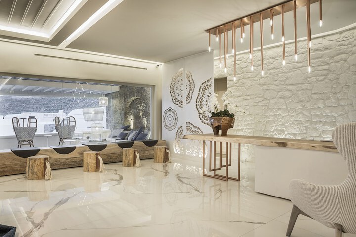 Hotel Interior 5 of 184