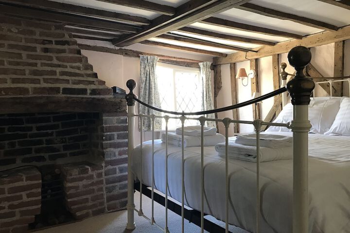 Room 32 of 52