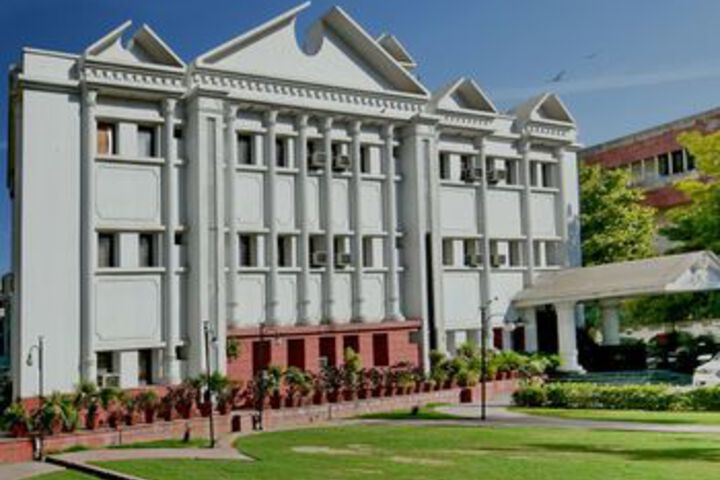 Oyo 1746 Hotel Rnb Select