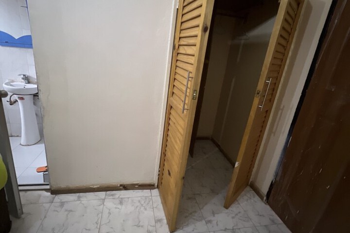 Room 10 of 62