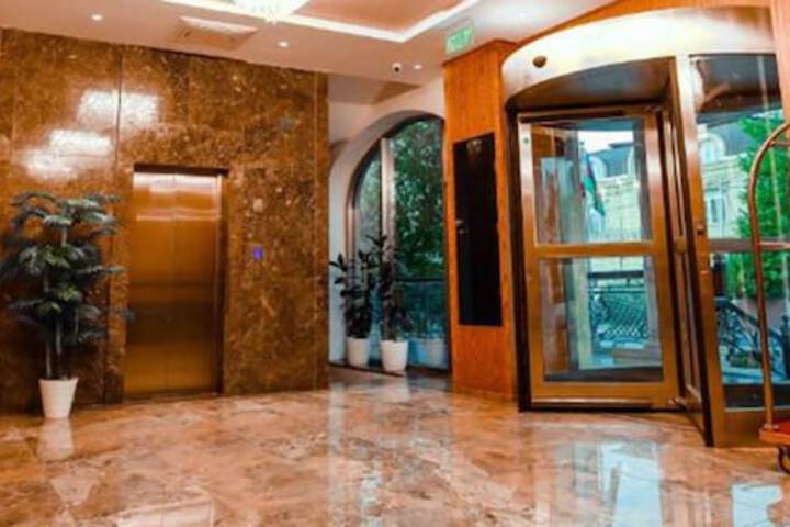 Hotel 2 of 64